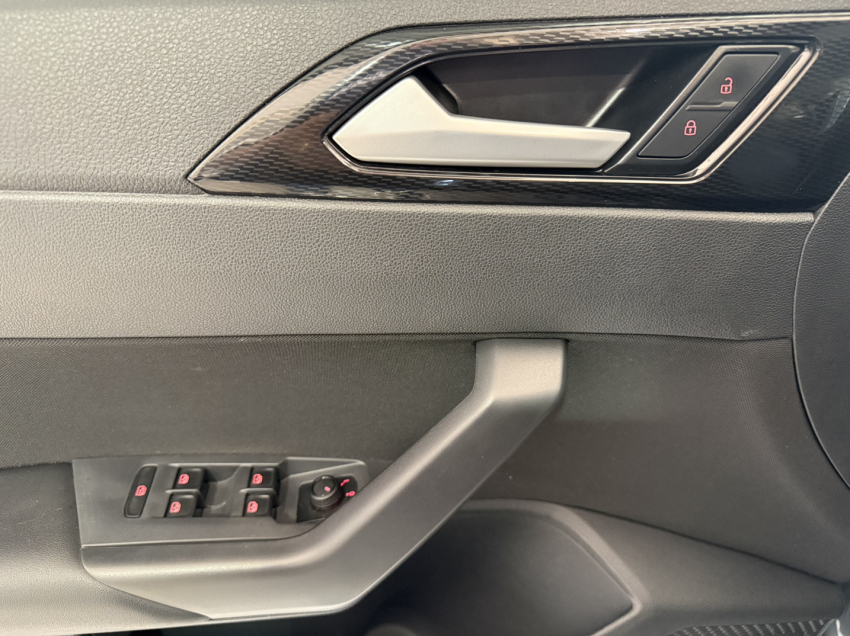 volkswagen polo 1.0 170 tsi highline automatico14