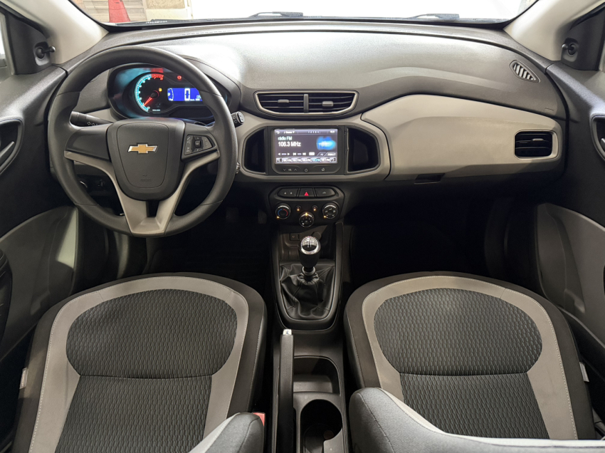 chevrolet onix 1.0 mpfi lt 8v flex 4p manual automatico 201610