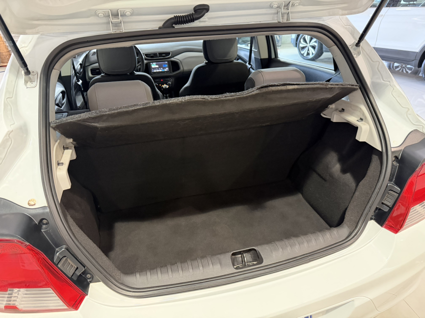 chevrolet onix 1.0 mpfi lt 8v flex 4p manual automatico 201612