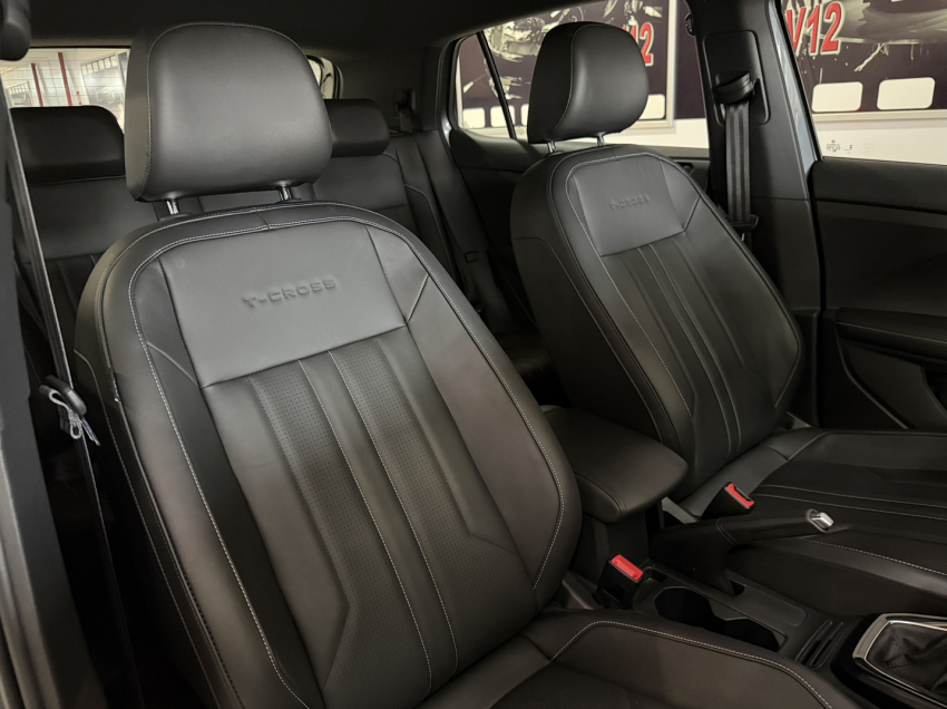 volkswagen t-cross 1.4 250 tsi total flex highline automatico 1.0 4p 202512