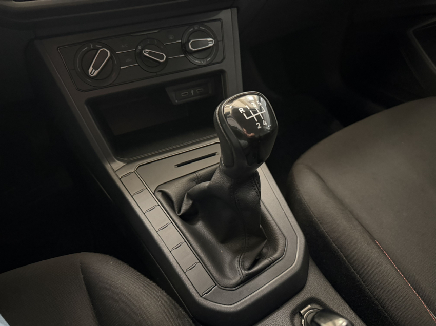 volkswagen polo track.7