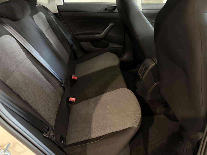 volkswagen polo 1.0 170 tsi comfortline automatico.12