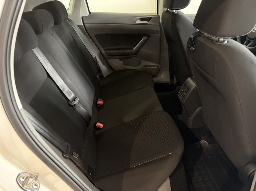 volkswagen polo comfortline9
