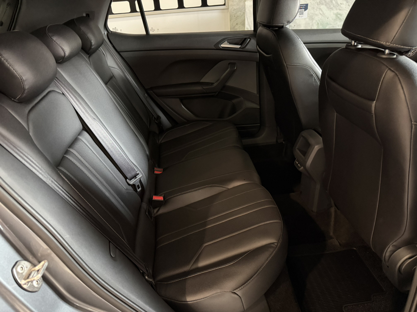 volkswagen t-cross 200 tsi11