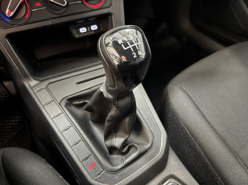 volkswagen polo track.7