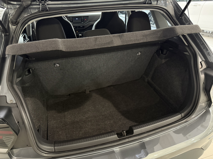 volkswagen polo track.11