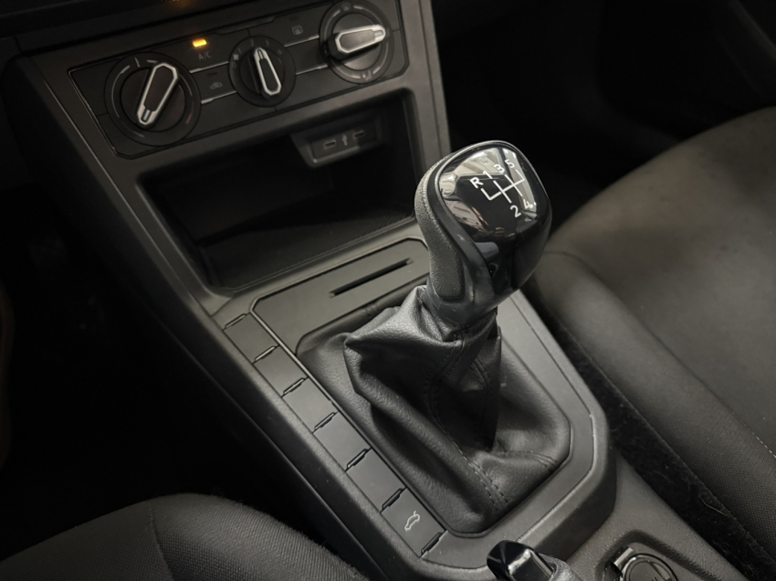 volkswagen polo track.7
