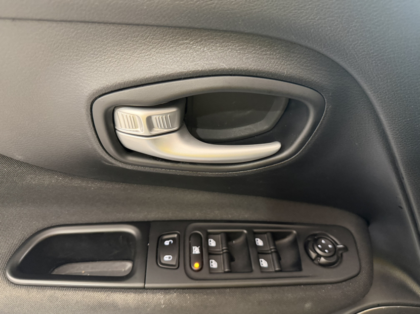 jeep renegade 1.3 t270 turbo flex altitude at6 4p automatico 202610