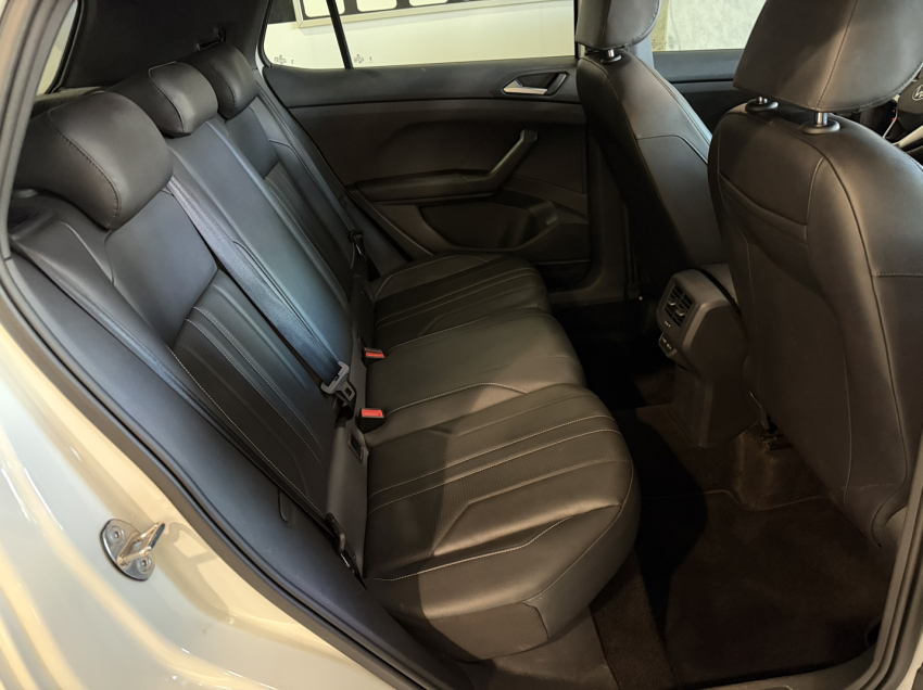 volkswagen t-cross 1.4 250 tsi total flex highline automatico 4p 202511