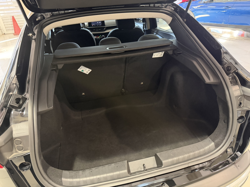 fiat fastback 1.0 turbo 200 flex audace cvt.9