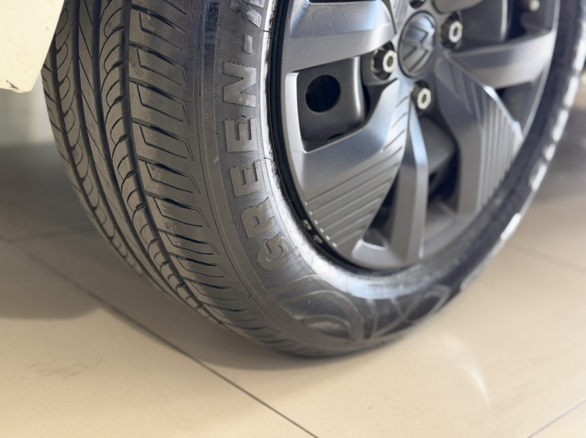 volkswagen polo track.8