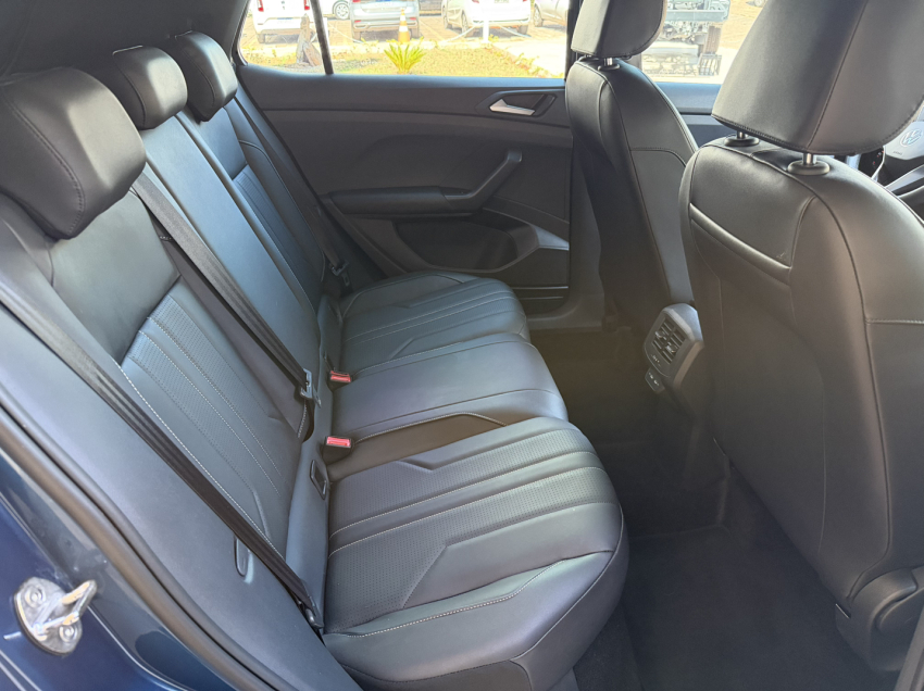 volkswagen t-cross 1.4 250 tsi total flex highline automatico 1.0 4p 202511