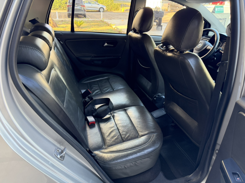 volkswagen crossfox 1.6 mi flex 8v 4p manual 201313