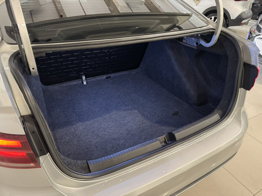 volkswagen virtus 1.6 msi total flex manual 4p 201910
