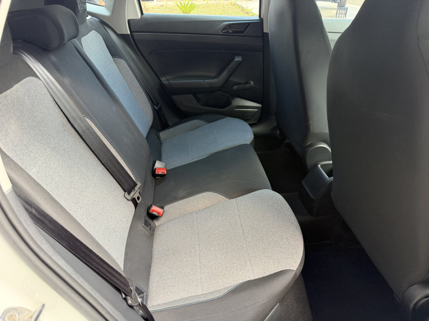 volkswagen polo track.10