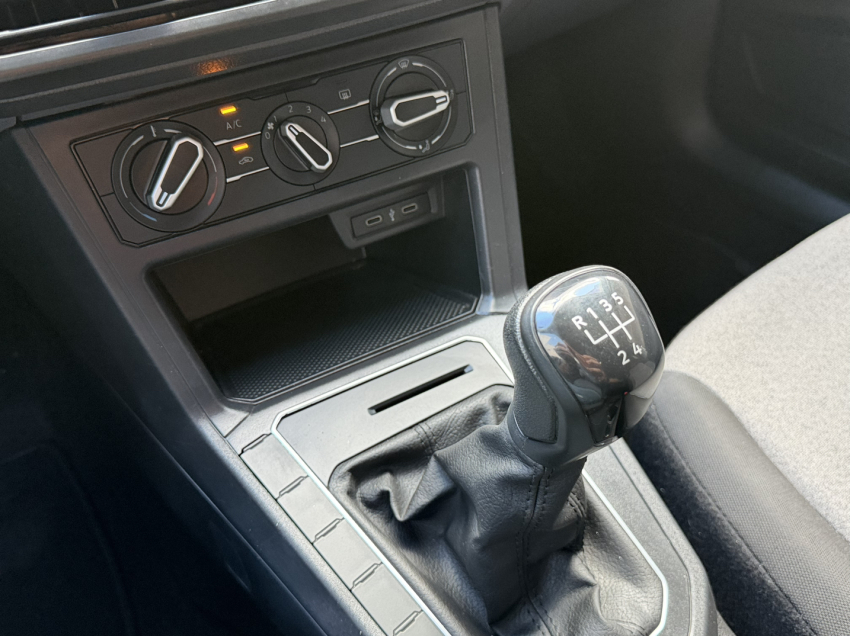 volkswagen polo track.13