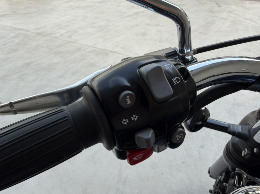 triumph bonnevile speedmaster 1200 gasolina manual 202412