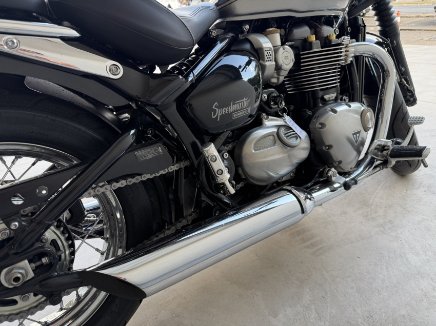 triumph bonnevile speedmaster 1200 gasolina manual 202410