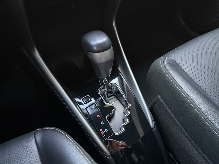 toyota yaris 1.5 16v flex xs multidrive 4p automatico 20198