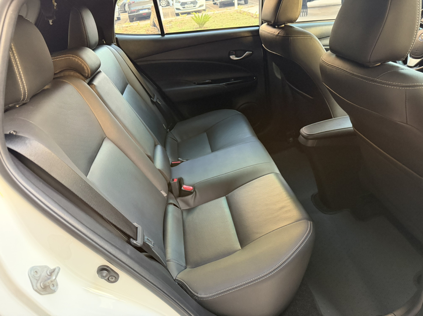 toyota yaris 1.5 16v flex xs multidrive 4p automatico 20199