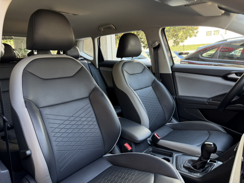 volkswagen taos comfortline14