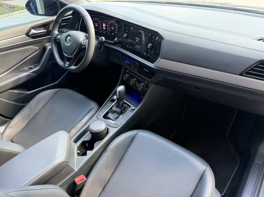 volkswagen jetta 1.4 250 tsi total flex r-line tiptronic 4p automatico 20204
