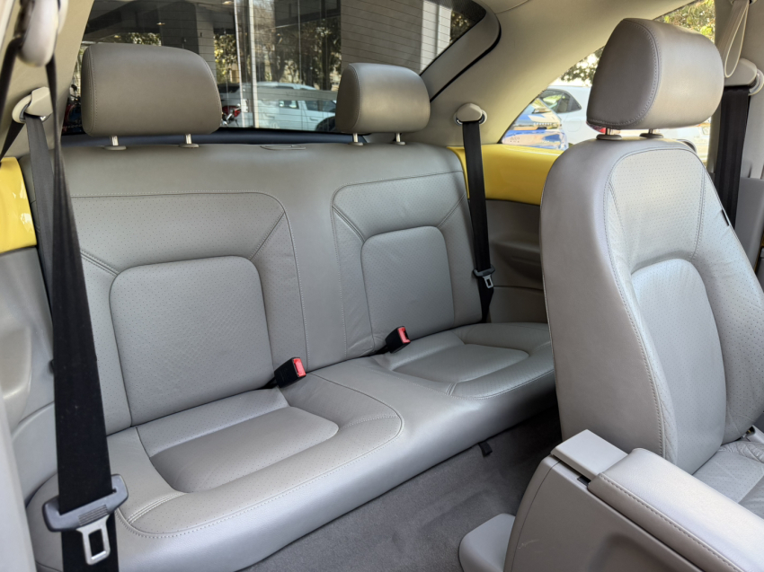 volkswagen new beetle 2.0 mi 8v gasolina 2p tiptronic automatico 20108