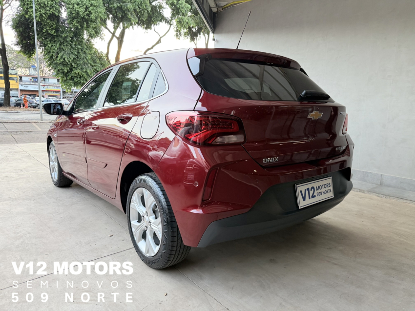 chevrolet onix premier 23