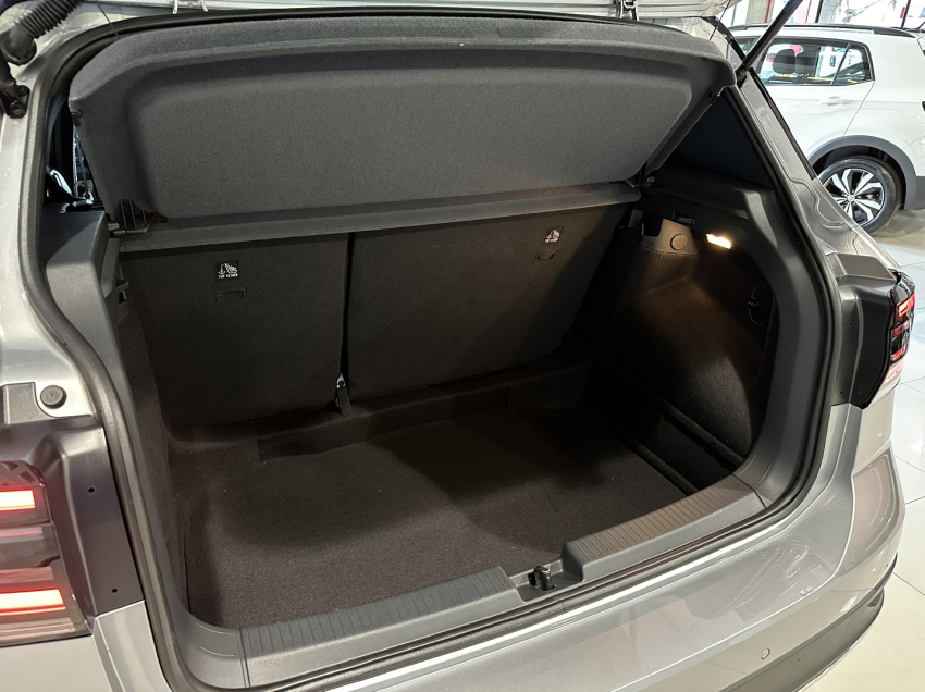 volkswagen t-cross highline.11