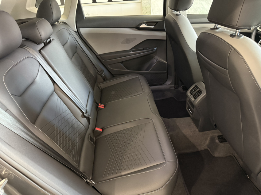volkswagen taos comfortline10