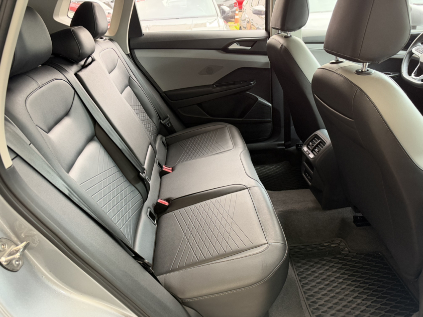 volkswagen taos 1.4 250 tsi total flex comfortline automatico 4p 202312