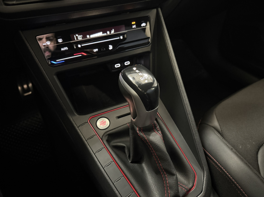 volkswagen polo 1.4 250 tsi gts automatico.7