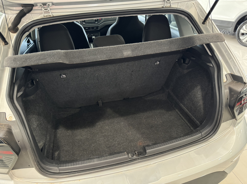 Volkswagen Polo Track8