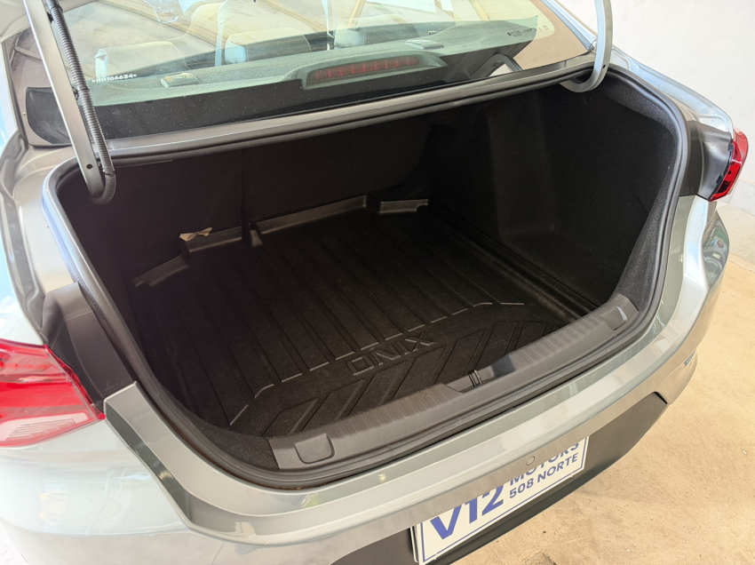 Chevrolet Onix Plus Premier 212