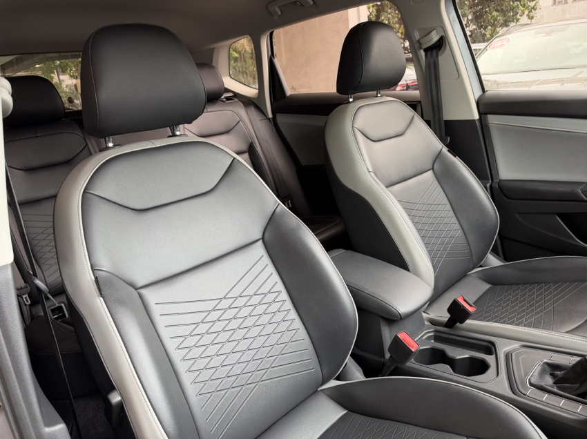 volkswagen taos 1.4 250 tsi total flex comfortline automatico 4p 202410