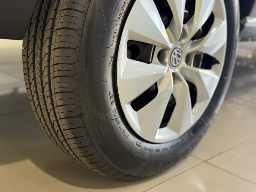 Volkswagen SAVEIRO 1.6 CS STARTLINE6
