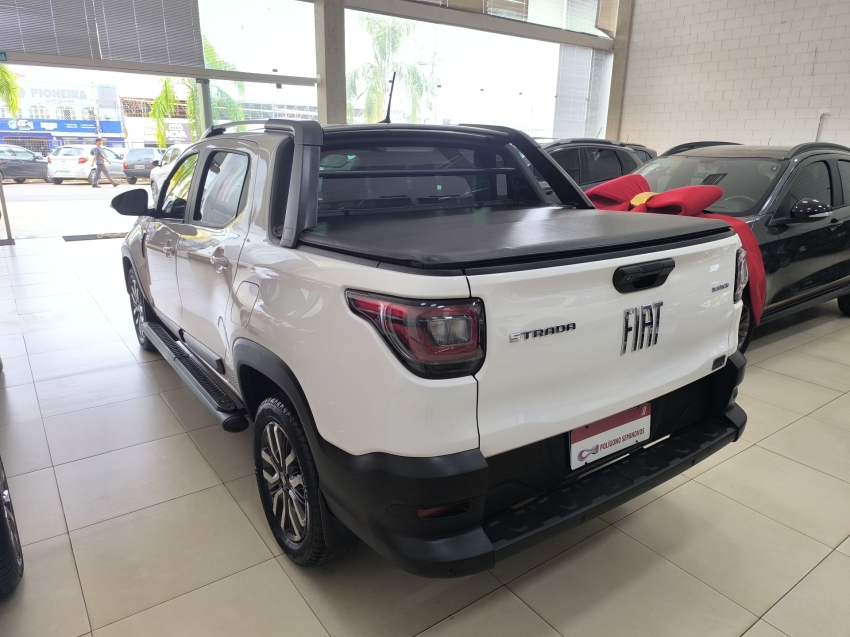 fiat strada 1.0 turbo 200 flex ranch cd cvt 2024 fiat strada 1.0 turbo 200 flex ranch cd cvt 2024