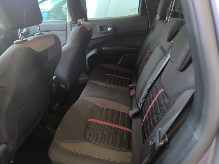 fiat toro 2.0 16v turbo diesel freedom 4wd at9 5p automatico 2020 fiat toro 2.0 16v turbo diesel freedom 4wd at9 5p automatico 2020