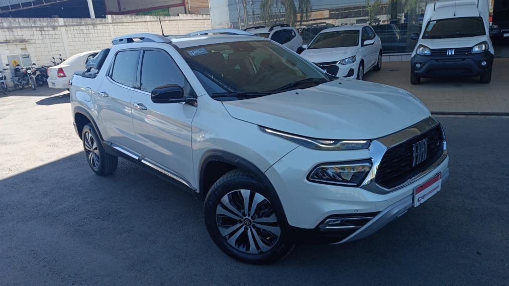 fiat toro 1.3 turbo 270 flex volcano at6 5p automatico 2024 fiat toro 1.3 turbo 270 flex volcano at6 5p automatico 2024
