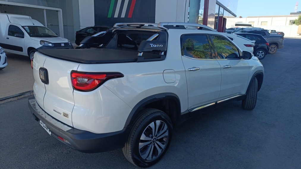 fiat toro 1.3 turbo 270 flex volcano at6 5p automatico 2024 fiat toro 1.3 turbo 270 flex volcano at6 5p automatico 2024