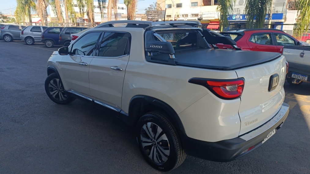fiat toro 1.3 turbo 270 flex volcano at6 5p automatico 2024 fiat toro 1.3 turbo 270 flex volcano at6 5p automatico 2024