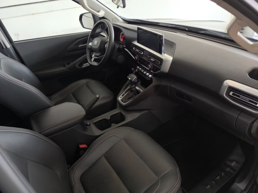 fiat titano 2.2 turbo diesel ranch 4x4 at6 5p automatico 2025 fiat titano 2.2 turbo diesel ranch 4x4 at6 5p automatico 2025