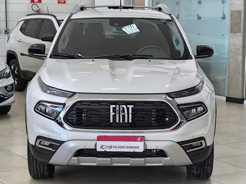 fiat toro 1.3 turbo 270 flex volcano at6 5p automatico 2025