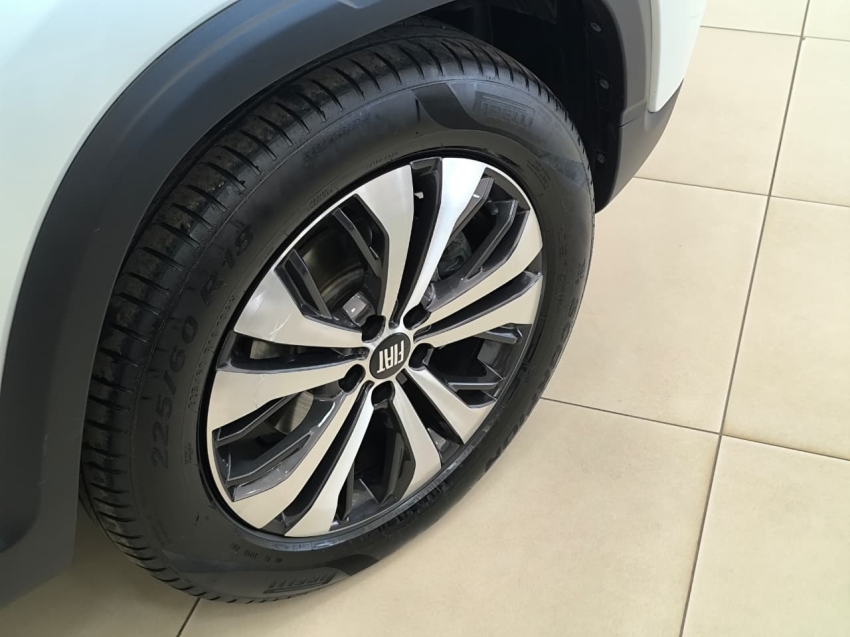 fiat toro 1.3 turbo 270 flex volcano at6 5p automatico 2025