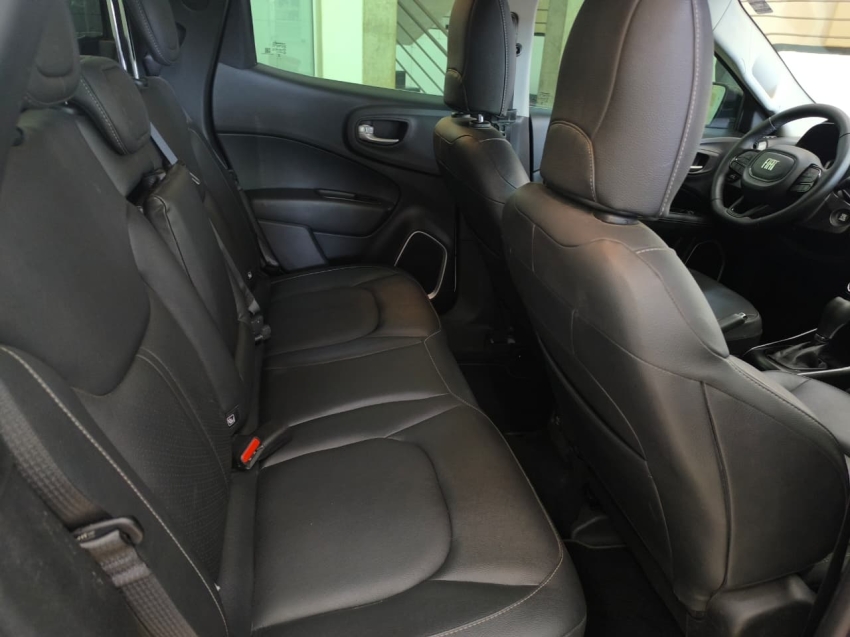 fiat toro 1.3 turbo 270 flex volcano at6 5p automatico 2025