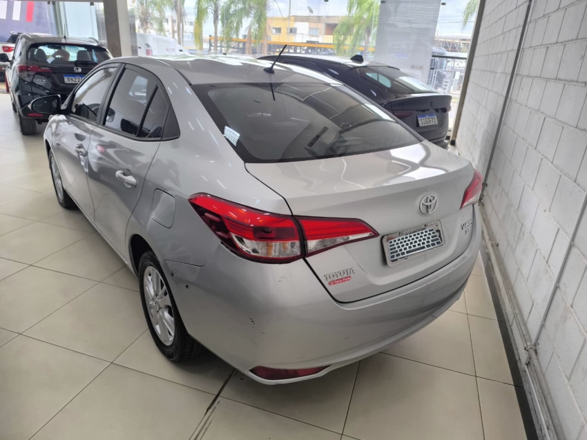 toyota yaris 1.5 16v flex sedan xl manual 5p 2019