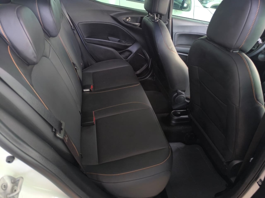 fiat argo 1.3 firefly flex trekking cvt 5p automatico 2026 fiat argo 1.3 firefly flex trekking cvt 5p automatico 2026