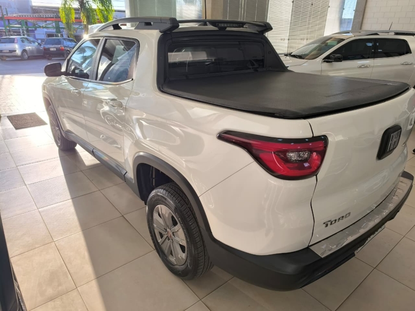 fiat toro 1.8 16v evo flex freedom at6 5p automatico 2021 fiat toro 1.8 16v evo flex freedom at6 5p automatico 2021