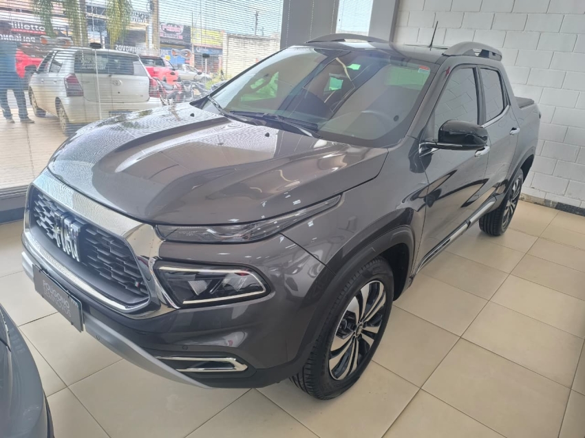 fiat toro 1.3 turbo 270 flex volcano at6 5p automatico 2025