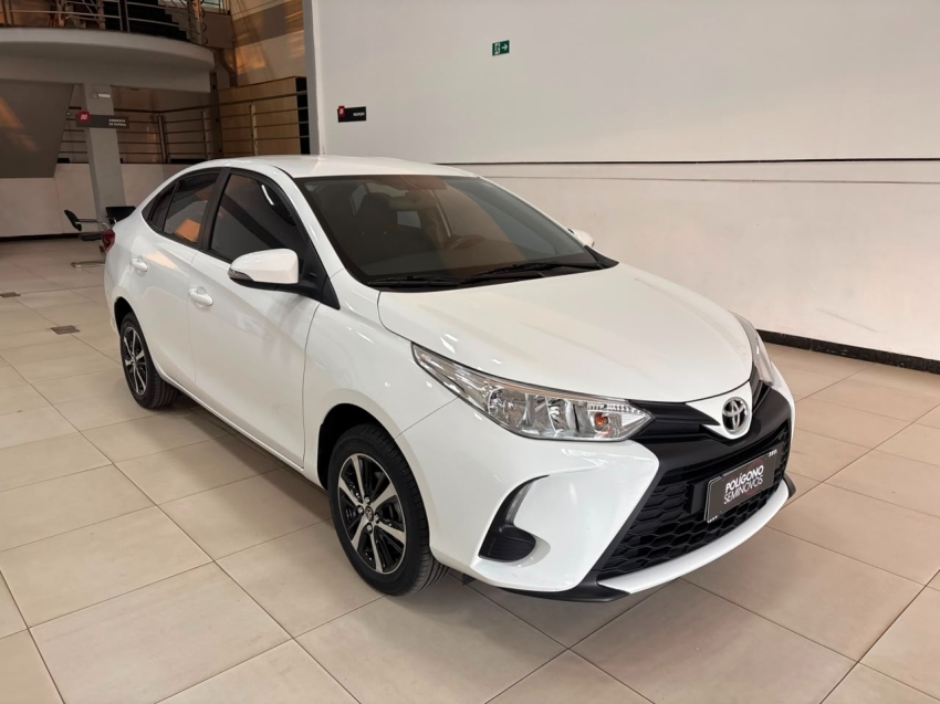 toyota yaris 1.5 16v flex xl multidrive 5p automatico 20241